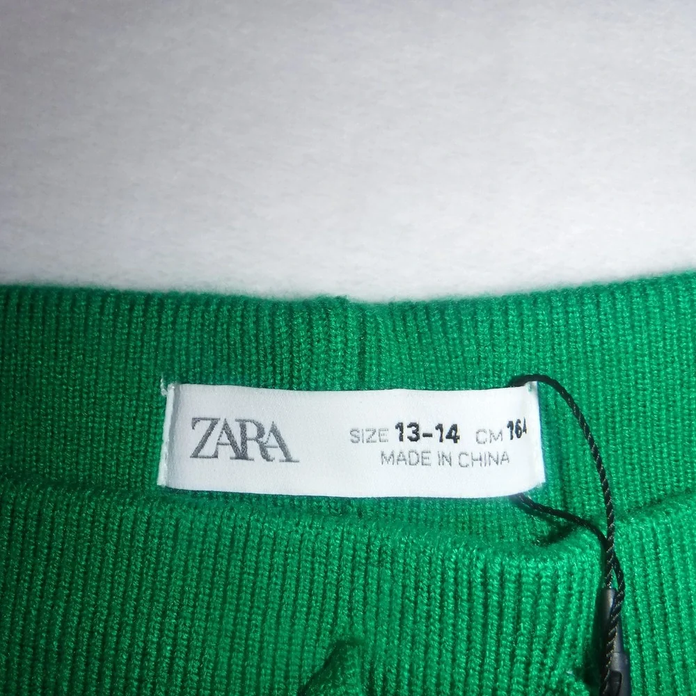Zara Green Knit Shorts Drawstring Elastic Waist Wide Leg Juniors Size 13-14  NEW